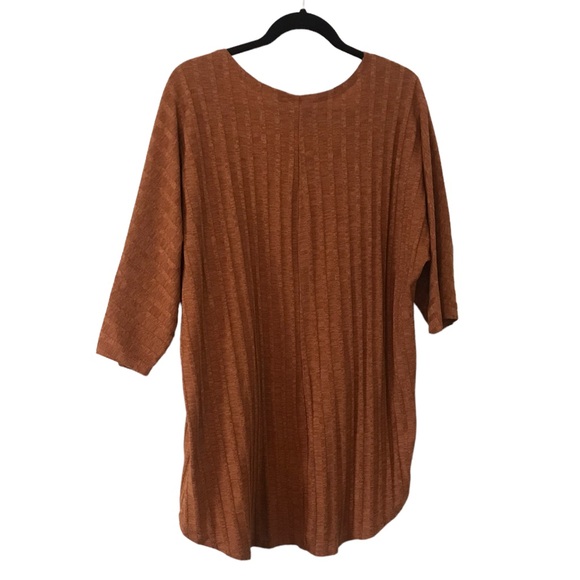 Like new LuLaRoe Lindsey medium (10-18) pumpkin ribbed kimono - Picture 2 of 6